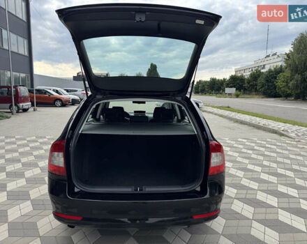 Черный Шкода Октавия, объемом двигателя 2 л и пробегом 229 тыс. км за 10200 $, фото 55 на Automoto.ua