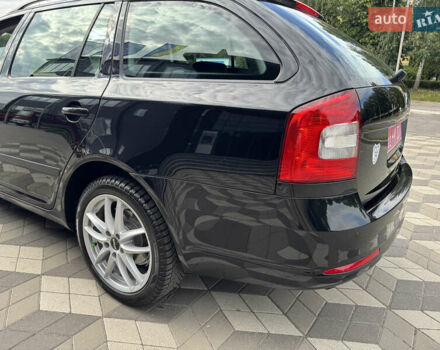 Черный Шкода Октавия, объемом двигателя 2 л и пробегом 229 тыс. км за 10200 $, фото 6 на Automoto.ua