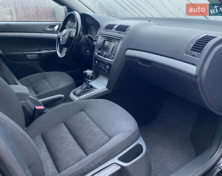 Чорний Шкода Октавія, об'ємом двигуна 1.6 л та пробігом 198 тис. км за 9700 $, фото 11 на Automoto.ua