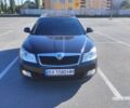 Черный Шкода Октавия, объемом двигателя 2 л и пробегом 275 тыс. км за 11200 $, фото 1 на Automoto.ua