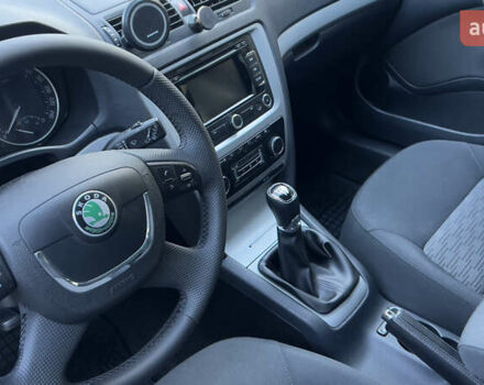 Черный Шкода Октавия, объемом двигателя 1.6 л и пробегом 290 тыс. км за 7900 $, фото 13 на Automoto.ua