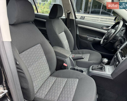 Черный Шкода Октавия, объемом двигателя 2 л и пробегом 229 тыс. км за 10200 $, фото 64 на Automoto.ua