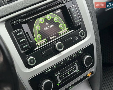 Черный Шкода Октавия, объемом двигателя 2 л и пробегом 234 тыс. км за 8899 $, фото 45 на Automoto.ua