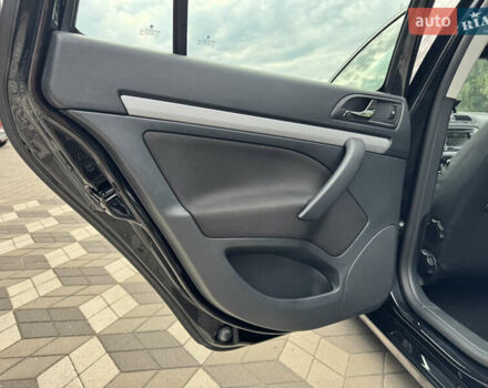 Черный Шкода Октавия, объемом двигателя 2 л и пробегом 229 тыс. км за 10200 $, фото 54 на Automoto.ua