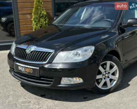 Черный Шкода Октавия, объемом двигателя 1.6 л и пробегом 324 тыс. км за 7999 $, фото 3 на Automoto.ua