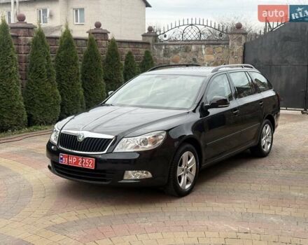 Черный Шкода Октавия, объемом двигателя 1.6 л и пробегом 218 тыс. км за 8450 $, фото 1 на Automoto.ua