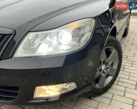 Черный Шкода Октавия, объемом двигателя 2 л и пробегом 234 тыс. км за 8899 $, фото 5 на Automoto.ua