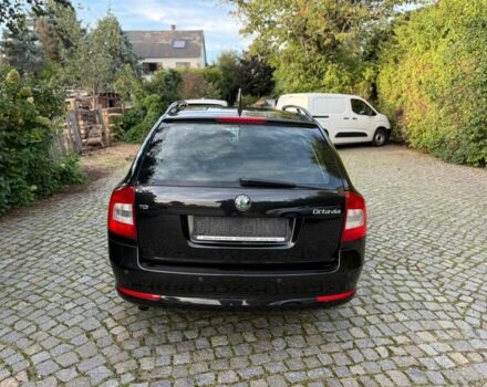 Черный Шкода Октавия, объемом двигателя 2 л и пробегом 238 тыс. км за 8799 $, фото 3 на Automoto.ua