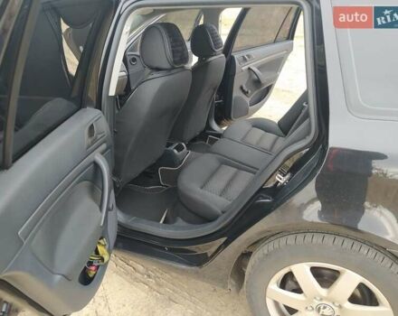 Черный Шкода Октавия, объемом двигателя 1.6 л и пробегом 245 тыс. км за 8800 $, фото 3 на Automoto.ua