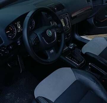 Черный Шкода Октавия, объемом двигателя 1.97 л и пробегом 263 тыс. км за 10850 $, фото 2 на Automoto.ua