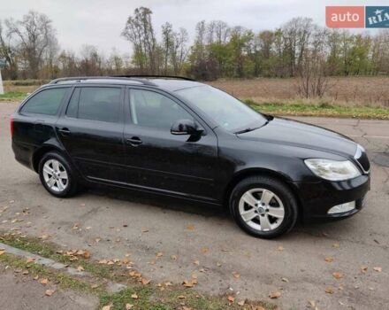 Черный Шкода Октавия, объемом двигателя 1.6 л и пробегом 228 тыс. км за 8600 $, фото 7 на Automoto.ua