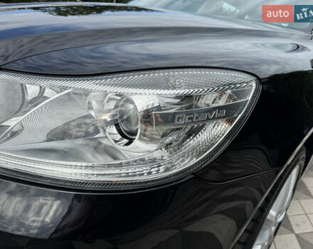 Черный Шкода Октавия, объемом двигателя 2 л и пробегом 229 тыс. км за 10200 $, фото 23 на Automoto.ua