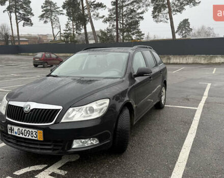 Черный Шкода Октавия, объемом двигателя 1.6 л и пробегом 280 тыс. км за 8500 $, фото 1 на Automoto.ua