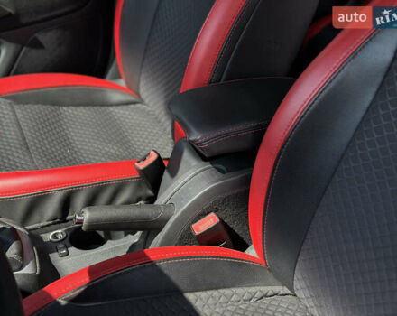 Черный Шкода Октавия, объемом двигателя 1.6 л и пробегом 324 тыс. км за 7999 $, фото 40 на Automoto.ua