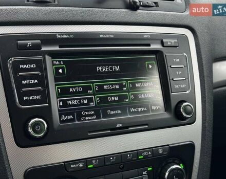 Черный Шкода Октавия, объемом двигателя 1.8 л и пробегом 287 тыс. км за 8990 $, фото 12 на Automoto.ua