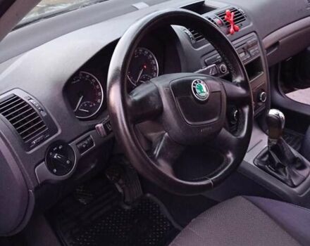 Чорний Шкода Октавія, об'ємом двигуна 1.6 л та пробігом 250 тис. км за 7600 $, фото 12 на Automoto.ua