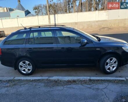 Черный Шкода Октавия, объемом двигателя 1.6 л и пробегом 208 тыс. км за 10700 $, фото 3 на Automoto.ua