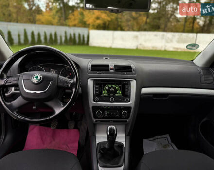 Шкода Октавия 2012 в Луцке на Automoto.ua Черный Шкода Октавия, объемом двигателя 1.6 л и пробегом 182 тыс. км за 9799 $, фото 14 на Automoto.ua