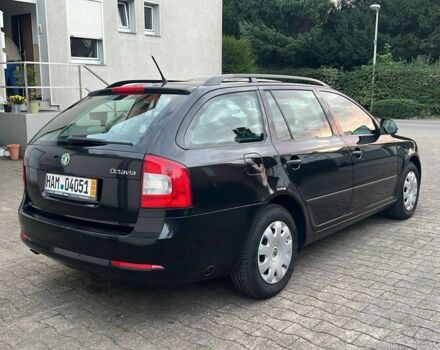 Черный Шкода Октавия, объемом двигателя 1.6 л и пробегом 220 тыс. км за 5500 $, фото 3 на Automoto.ua