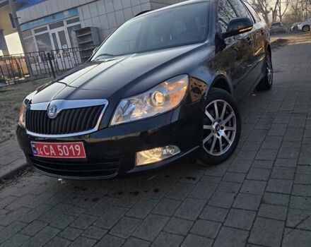 Черный Шкода Октавия, объемом двигателя 0 л и пробегом 199 тыс. км за 7799 $, фото 2 на Automoto.ua