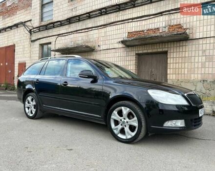 Шкода Октавия 2012 в Тернополе на Automoto.ua Черный Шкода Октавия, объемом двигателя 0 л и пробегом 260 тыс. км за 7600 $, фото 5 на Automoto.ua