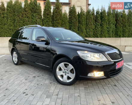 Чорний Шкода Октавія, об'ємом двигуна 2 л та пробігом 228 тис. км за 10799 $, фото 34 на Automoto.ua
