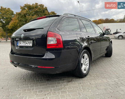 Черный Шкода Октавия, объемом двигателя 1.39 л и пробегом 212 тыс. км за 7770 $, фото 5 на Automoto.ua