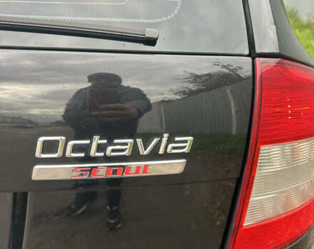 Чорний Шкода Октавія, об'ємом двигуна 2 л та пробігом 283 тис. км за 8600 $, фото 4 на Automoto.ua