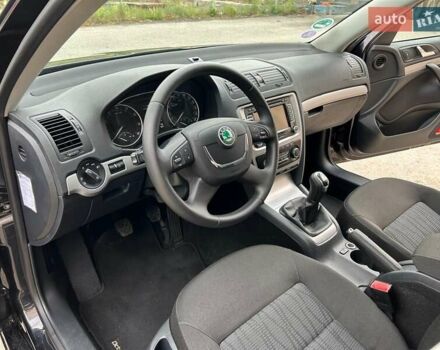 Шкода Октавия 2012 в Тернополе на Automoto.ua Черный Шкода Октавия, объемом двигателя 0 л и пробегом 260 тыс. км за 7600 $, фото 18 на Automoto.ua