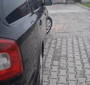 Черный Шкода Октавия, объемом двигателя 2 л и пробегом 294 тыс. км за 7800 $, фото 5 на Automoto.ua