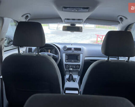 Черный Шкода Октавия, объемом двигателя 1.6 л и пробегом 290 тыс. км за 7900 $, фото 9 на Automoto.ua