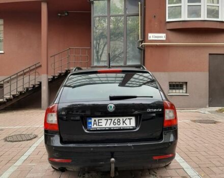 Чорний Шкода Октавія, об'ємом двигуна 2 л та пробігом 324 тис. км за 6000 $, фото 1 на Automoto.ua
