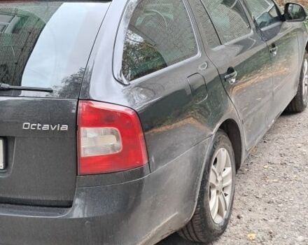 Черный Шкода Октавия, объемом двигателя 1.8 л и пробегом 171 тыс. км за 9000 $, фото 8 на Automoto.ua