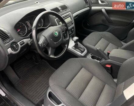 Черный Шкода Октавия, объемом двигателя 1.2 л и пробегом 142 тыс. км за 7499 $, фото 27 на Automoto.ua