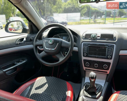 Черный Шкода Октавия, объемом двигателя 1.6 л и пробегом 324 тыс. км за 7999 $, фото 31 на Automoto.ua