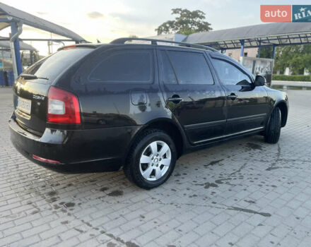 Шкода Октавия 2012 в Мукачеве на Automoto.ua Черный Шкода Октавия, объемом двигателя 1.6 л и пробегом 280 тыс. км за 7700 $, фото 2 на Automoto.ua