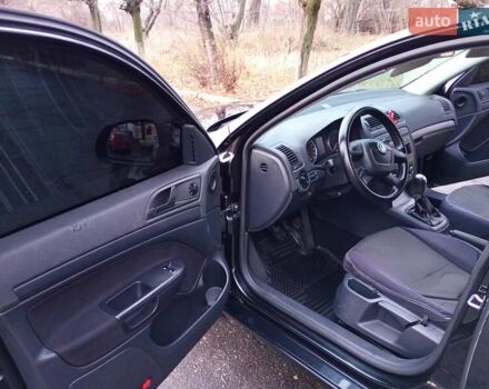 Чорний Шкода Октавія, об'ємом двигуна 1.6 л та пробігом 250 тис. км за 7600 $, фото 8 на Automoto.ua