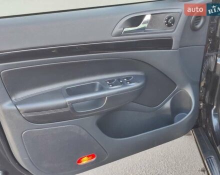 Черный Шкода Октавия, объемом двигателя 1.6 л и пробегом 208 тыс. км за 10700 $, фото 8 на Automoto.ua