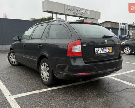 Черный Шкода Октавия, объемом двигателя 1.6 л и пробегом 280 тыс. км за 8500 $, фото 2 на Automoto.ua