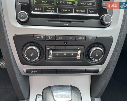 Черный Шкода Октавия, объемом двигателя 2 л и пробегом 229 тыс. км за 10200 $, фото 41 на Automoto.ua