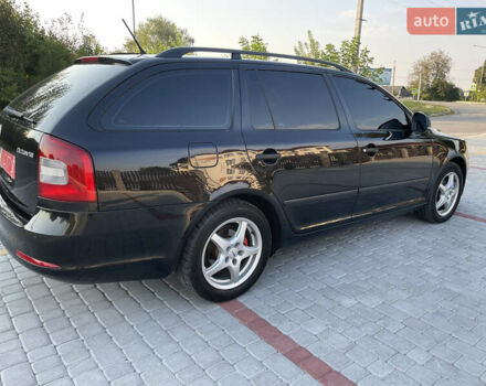 Черный Шкода Октавия, объемом двигателя 1.6 л и пробегом 251 тыс. км за 8200 $, фото 7 на Automoto.ua