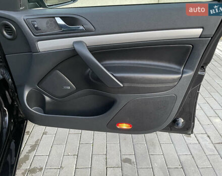 Чорний Шкода Октавія, об'ємом двигуна 2 л та пробігом 228 тис. км за 10799 $, фото 54 на Automoto.ua