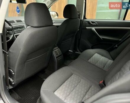 Черный Шкода Октавия, объемом двигателя 1.8 л и пробегом 195 тыс. км за 9750 $, фото 9 на Automoto.ua