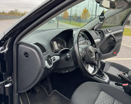 Черный Шкода Октавия, объемом двигателя 1.6 л и пробегом 264 тыс. км за 7850 $, фото 13 на Automoto.ua