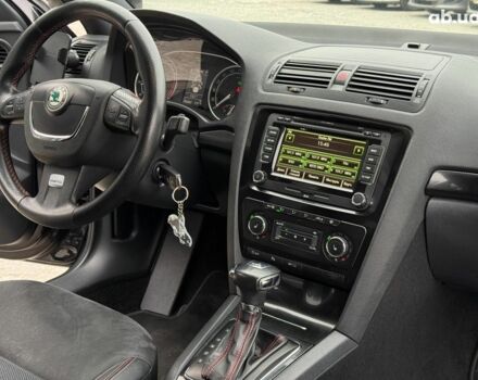 Черный Шкода Октавия, объемом двигателя 2 л и пробегом 295 тыс. км за 10690 $, фото 24 на Automoto.ua