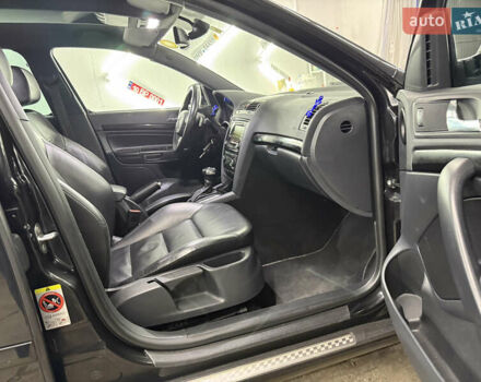 Черный Шкода Октавия, объемом двигателя 2 л и пробегом 193 тыс. км за 11000 $, фото 61 на Automoto.ua