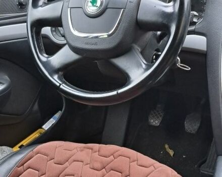 Черный Шкода Октавия, объемом двигателя 1.8 л и пробегом 171 тыс. км за 9000 $, фото 1 на Automoto.ua