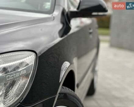 Черный Шкода Октавия, объемом двигателя 1.8 л и пробегом 195 тыс. км за 9750 $, фото 2 на Automoto.ua