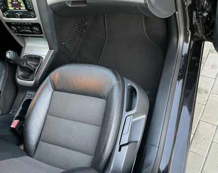 Чорний Шкода Октавія, об'ємом двигуна 2 л та пробігом 228 тис. км за 10799 $, фото 62 на Automoto.ua