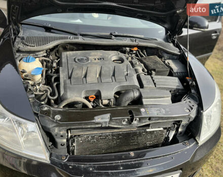 Шкода Октавия 2012 в Мукачеве на Automoto.ua Черный Шкода Октавия, объемом двигателя 1.6 л и пробегом 280 тыс. км за 7700 $, фото 6 на Automoto.ua